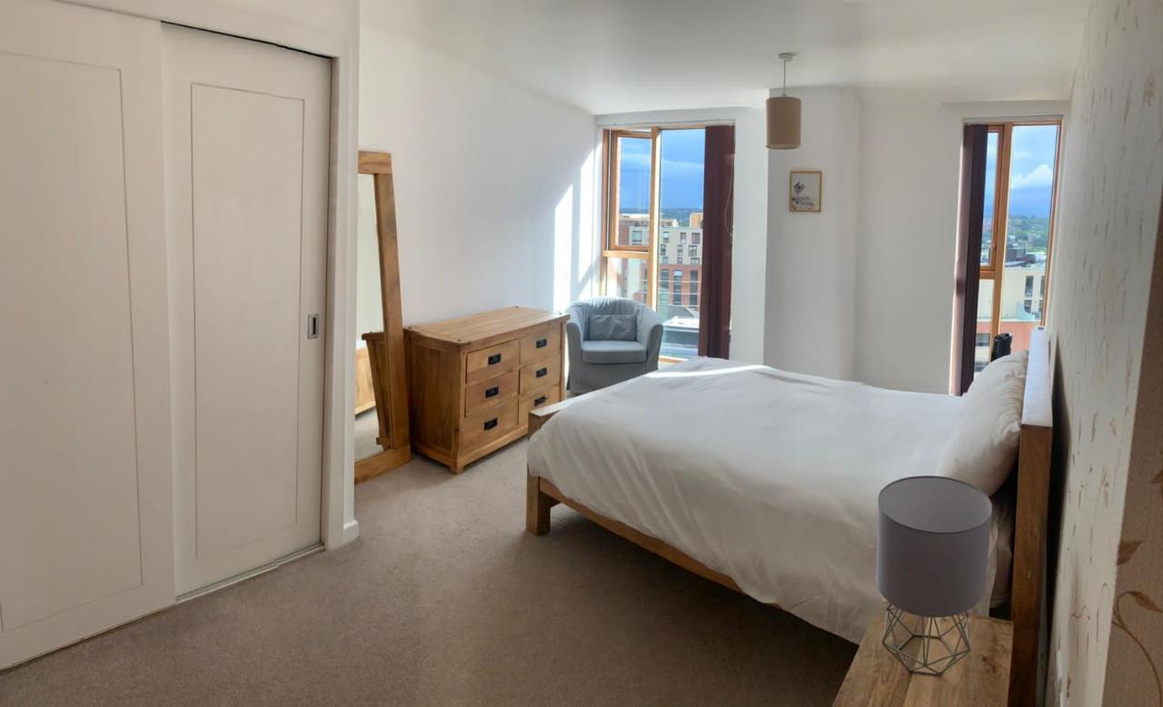 2 Bed Apartment In Granary Wharf Leeds Leeds  Dış mekan fotoğraf